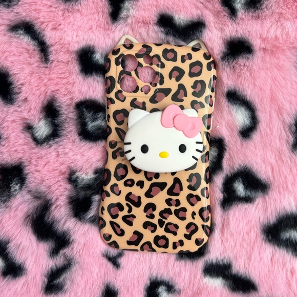 Hello Kitty leopard IPhone 12 Pro Max Case - Picture 3 of 3